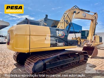 Escavadeira Caterpillar 318D2L