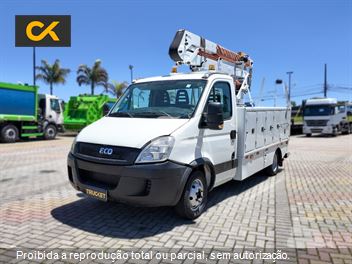 Caminhão Iveco DAILY CHASSI 55C17 2p (Diesel)(E5)