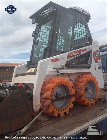 Mini-Carregadeira Bobcat S70