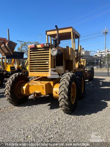 Motoniveladora Huber Warco 130M