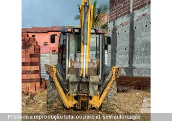 Retro Escavadeira New Holland B95B