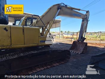 Escavadeira Komatsu PC200