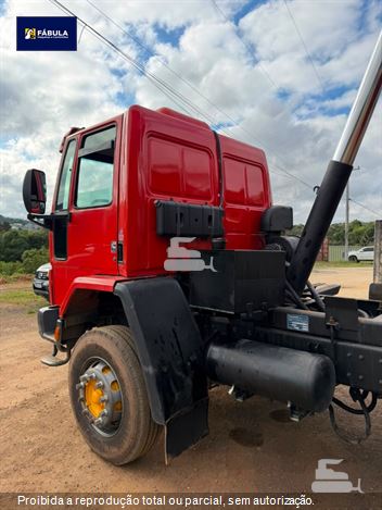 Caminhão Ford CARGO 2628 E 6x4 T 3-Eixos 2p (diesel)