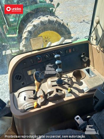 Trator Agrícola John Deere 7230J