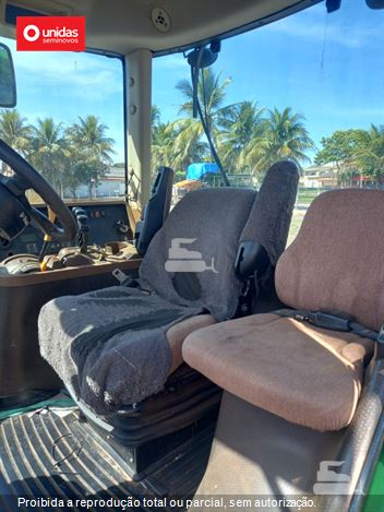 Trator Agrícola John Deere 7230J