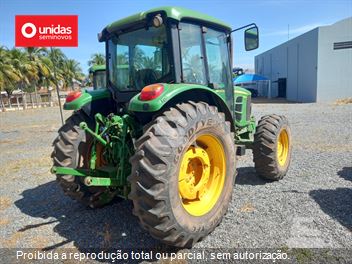 Trator Agrícola John Deere 6100J