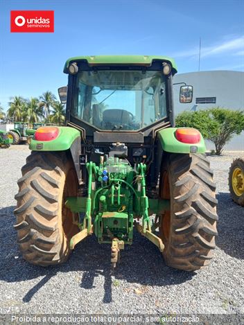 Trator Agrícola John Deere 6100J