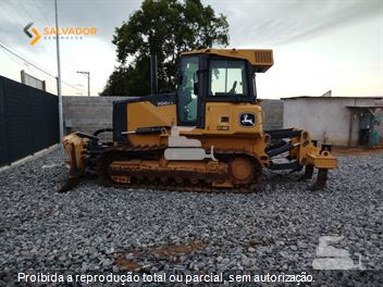 Trator de Esteira John Deere 700J-II