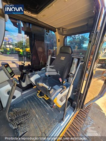 Escavadeira Caterpillar 320D