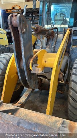 Pá Carregadeira New Holland W130