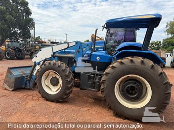 Trator Agrícola New Holland 7630