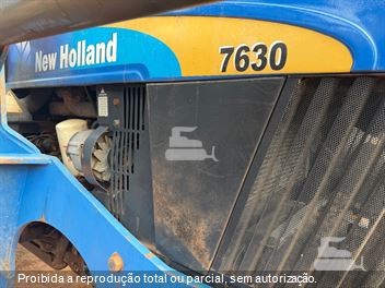 Trator Agrícola New Holland 7630