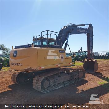 Escavadeira John Deere 200G