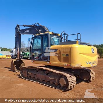 Escavadeira John Deere 200G