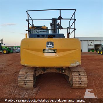 Escavadeira John Deere 200G