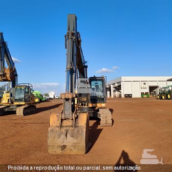 Escavadeira John Deere 200G