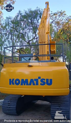 Escavadeira Komatsu PC210