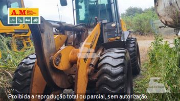 Pá Carregadeira New Holland W130