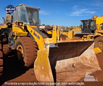Pá Carregadeira Komatsu WA320