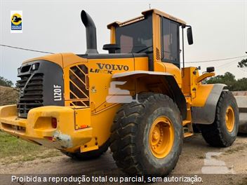 Pá Carregadeira Volvo L120 F