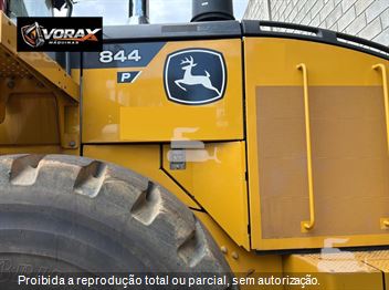 Pá Carregadeira John Deere 844P