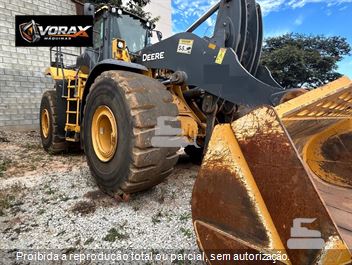 Pá Carregadeira John Deere 844P