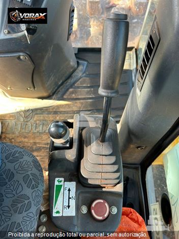 Rolo Compactador New Holland V110PD