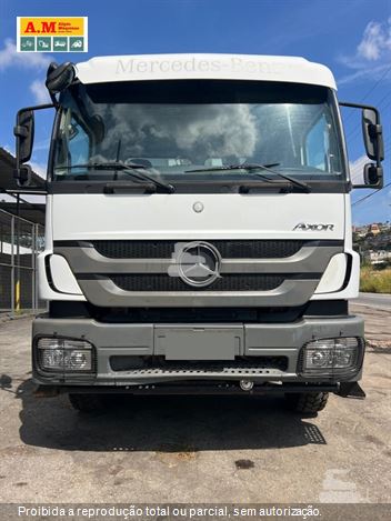Caminhão Mercedes-Benz Axor 3131 6x4 2p (diesel)(E5)