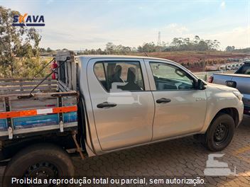 Toyota Hilux CD 4x4 2.8 Diesel Mec.