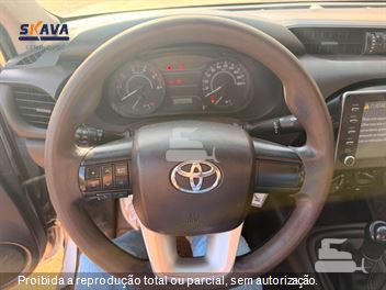 Toyota Hilux CD 4x4 2.8 Diesel Mec.