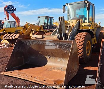 Pá Carregadeira Volvo L90F