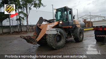 Pá Carregadeira Case 621E