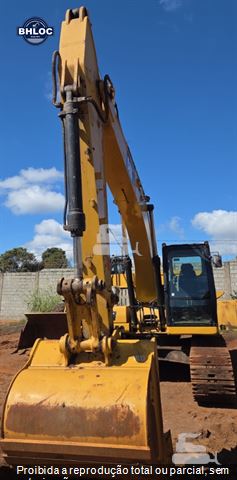 Escavadeira Caterpillar 320