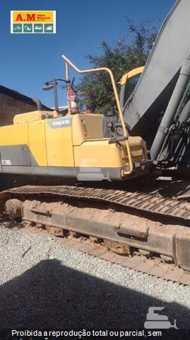 Escavadeira Volvo EC220DL
