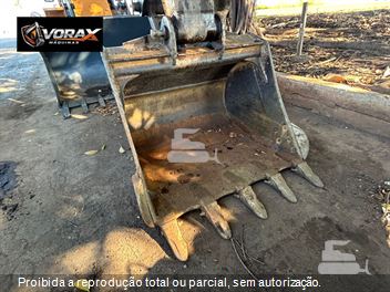 Escavadeira Hyundai R220LC-9