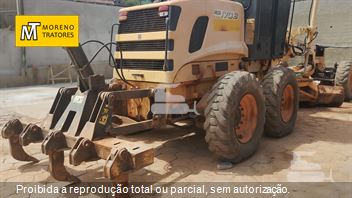 Motoniveladora New Holland RG170B