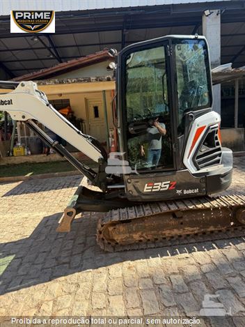 Mini-Escavadeira Bobcat E35z