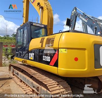 Escavadeira Caterpillar 320D