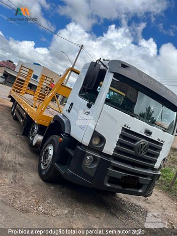Caminhão Volkswagen 26-280 E Constellation 6x4 2p (diesel)(E5)