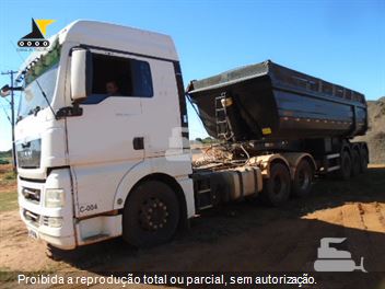 Caminhão MAN TGX 28.440 6x2 2p (Diesel)(E5)