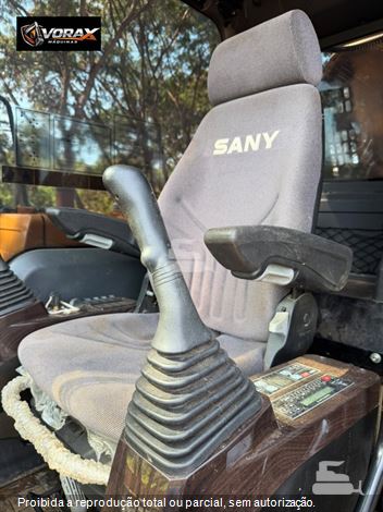 Escavadeira Sany SY135C