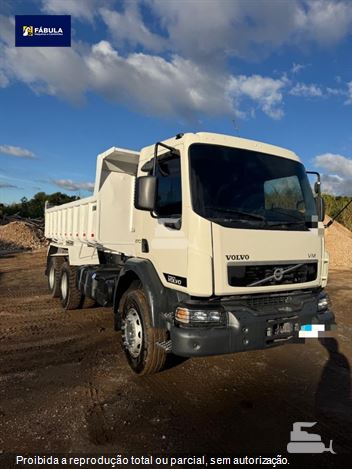 Caminhão Volvo VM 270 6x4 2p (Diesel) (E5)