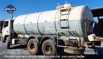 Caminhão Mercedes-Benz 2423 6X4 3-Eixos 2p (diesel)