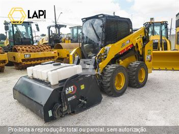 Mini-Carregadeira Caterpillar 250