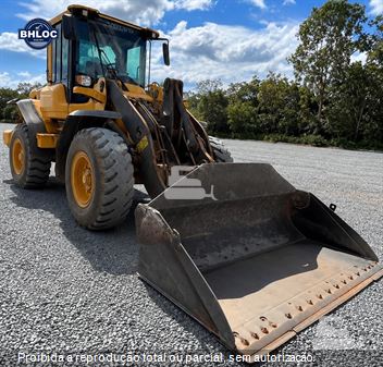 Pá Carregadeira Volvo L60F