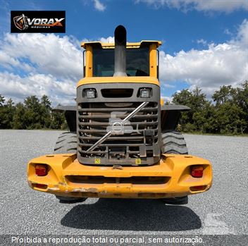 Pá Carregadeira Volvo L60F