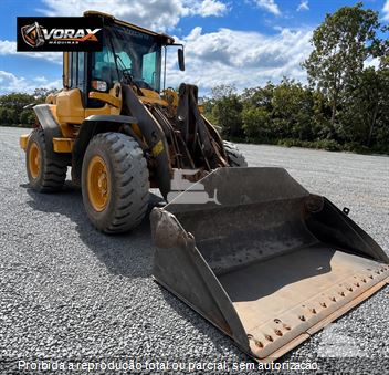 Pá Carregadeira Volvo L60F