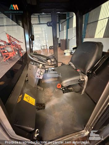 Pá Carregadeira New Holland 12D