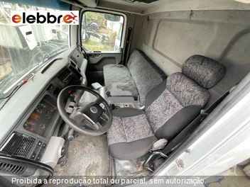 Caminhão Volkswagen 26-260 E Constellation 6x4 3-Eixos 2p (Diesel)