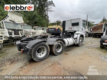 Caminhão Volkswagen 26-260 E Constellation 6x4 3-Eixos 2p (Diesel)